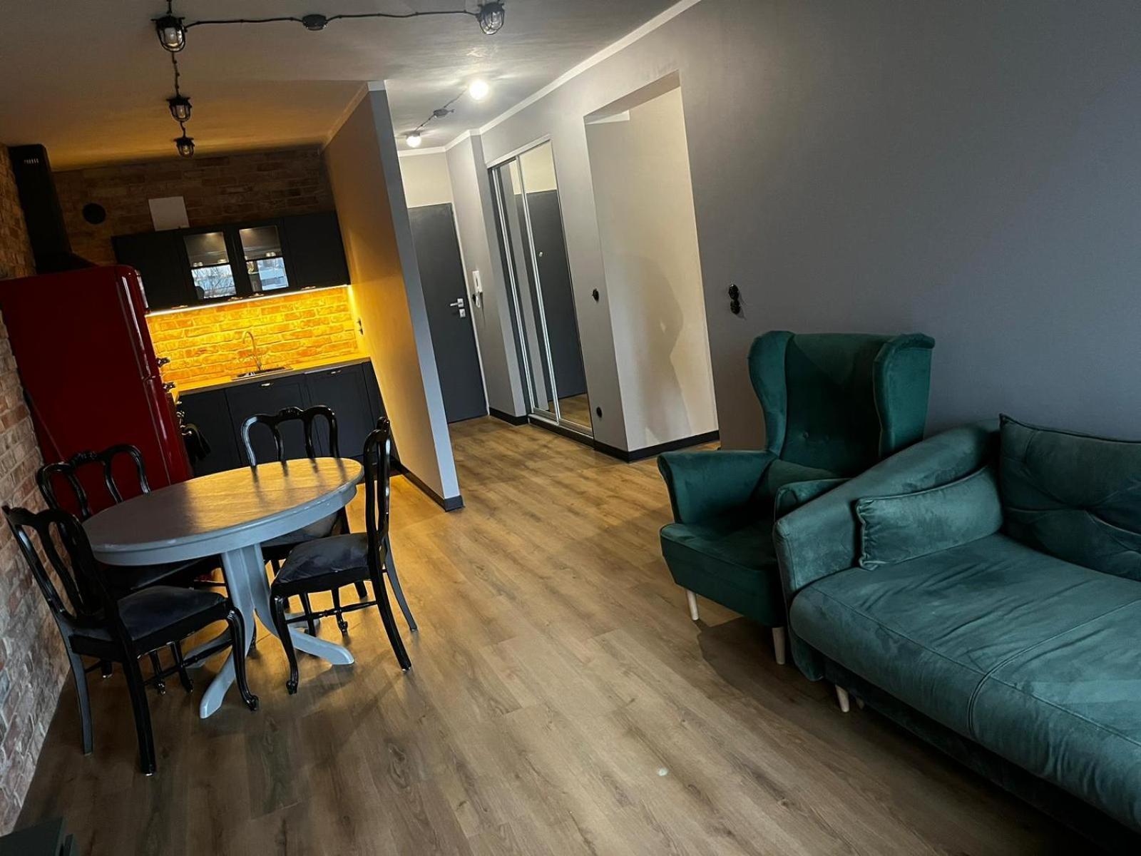 Apartament Z Widokiem Na Stadion Styl Industrialny Jedyny Taki Check In 24 H Poznan Exterior photo