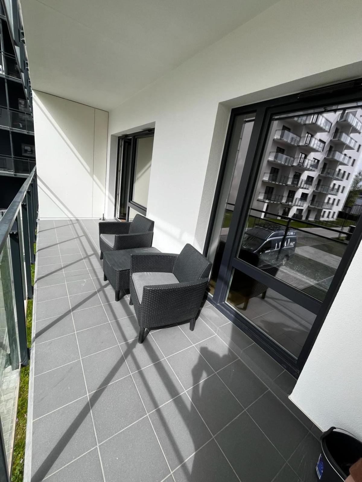 Apartament Z Widokiem Na Stadion Styl Industrialny Jedyny Taki Check In 24 H Poznan Exterior photo